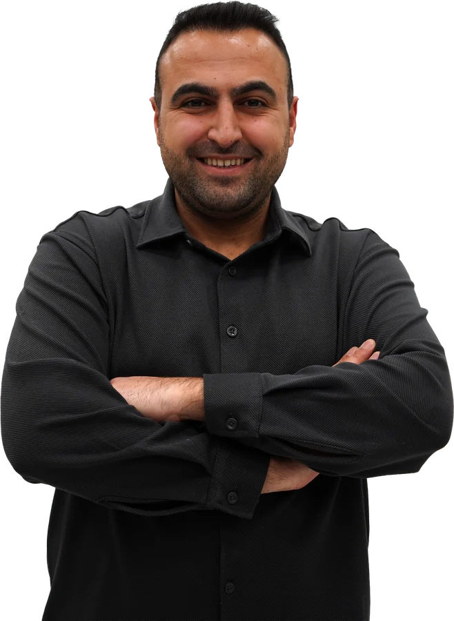 Murat Şimşek — Șef de laborator · Tehnician senior